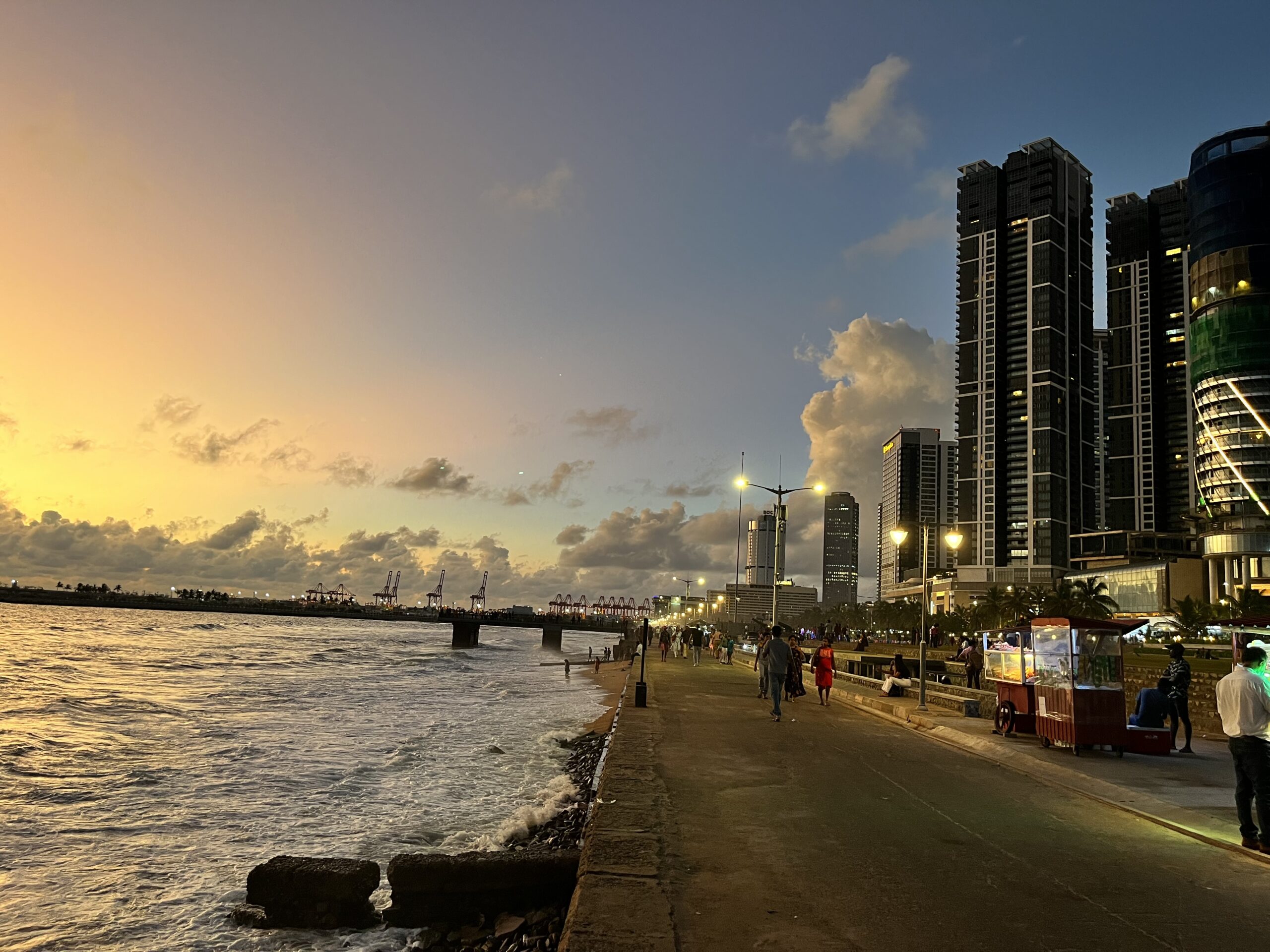 Colombo Sunset & Street Food tour